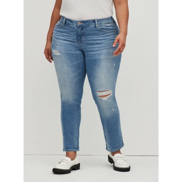 Torrid Jeans Boyfriend Straight Stretch Blue Distressed - Picture 3 of 13
